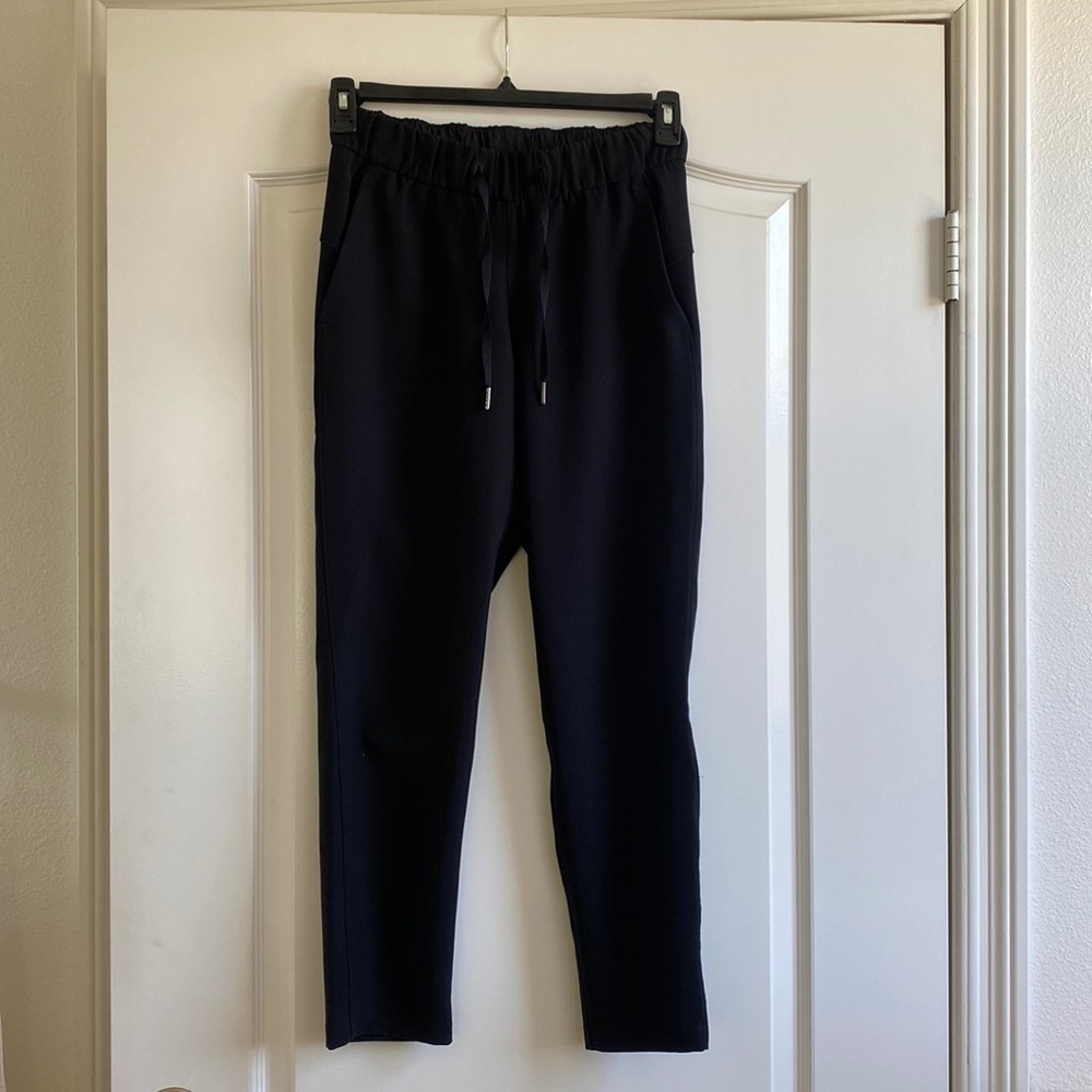 Lululemon Keep Moving trousers